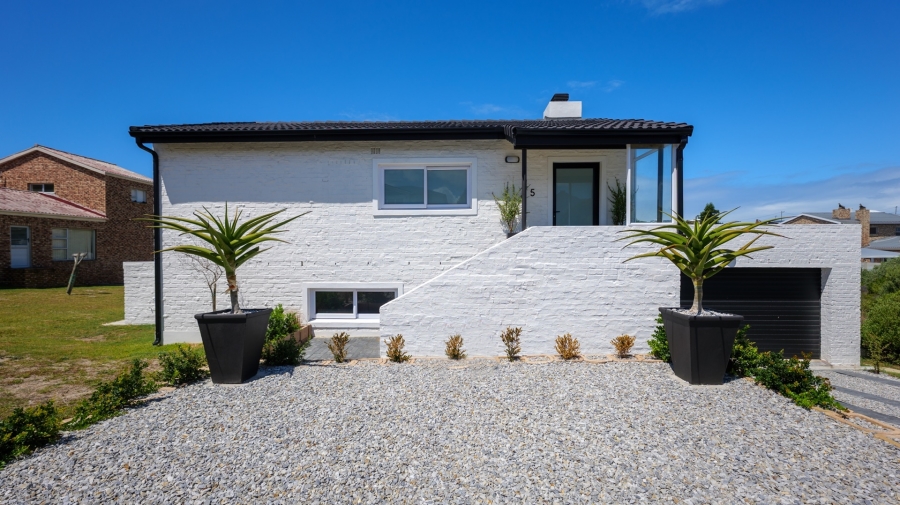 To Let 2 Bedroom Property for Rent in Agulhas Western Cape